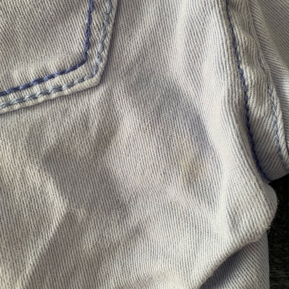 Levi’s Girls Bermuda Jean Shorts - Picture 3 of 11